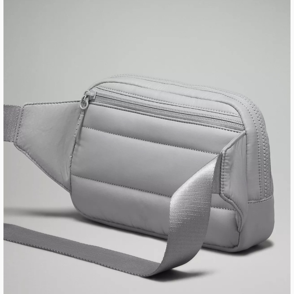 NWT Lululemon Everywhere Wunder Puff Belt Bag - Picture 9 of 12